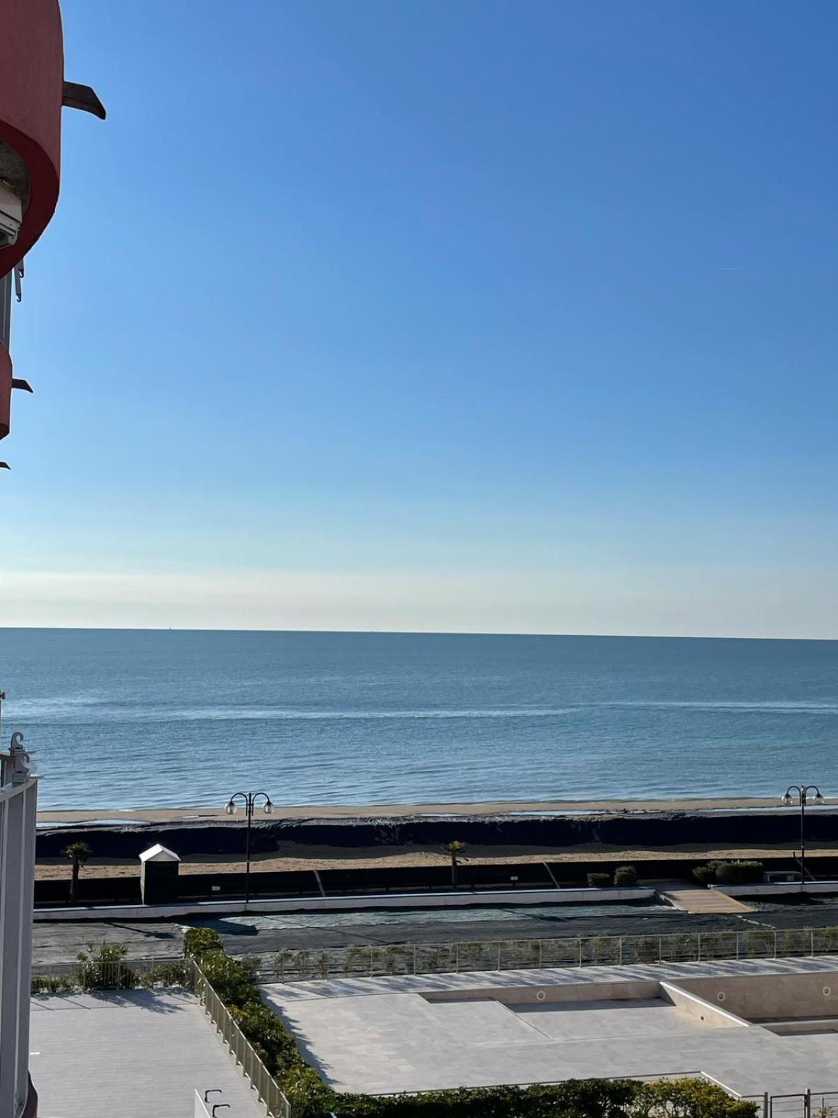 Residence Apollo - Walterigato Apartments Solo Per Famiglie Lido di Jesolo Exterior photo
