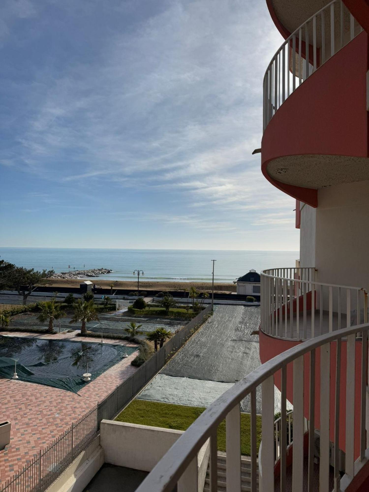 Residence Apollo - Walterigato Apartments Solo Per Famiglie Lido di Jesolo Exterior photo